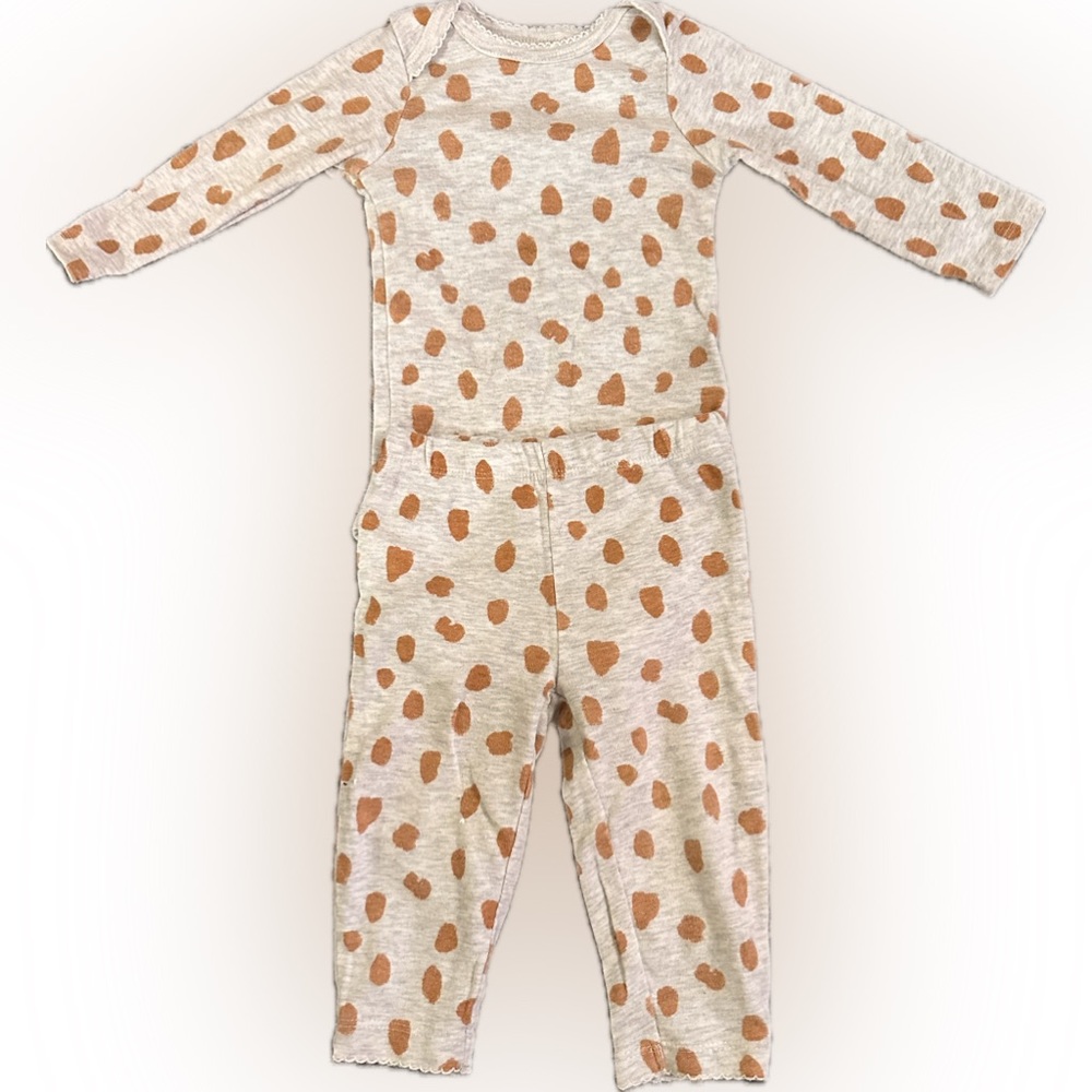 3/$10 Polka dot outfit 9m